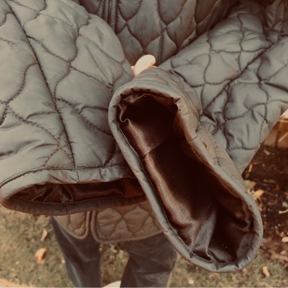 DKNY Active Women’s Brown Quilted Full Zip Coat/Jacket. Size M - Picture 7 of 12